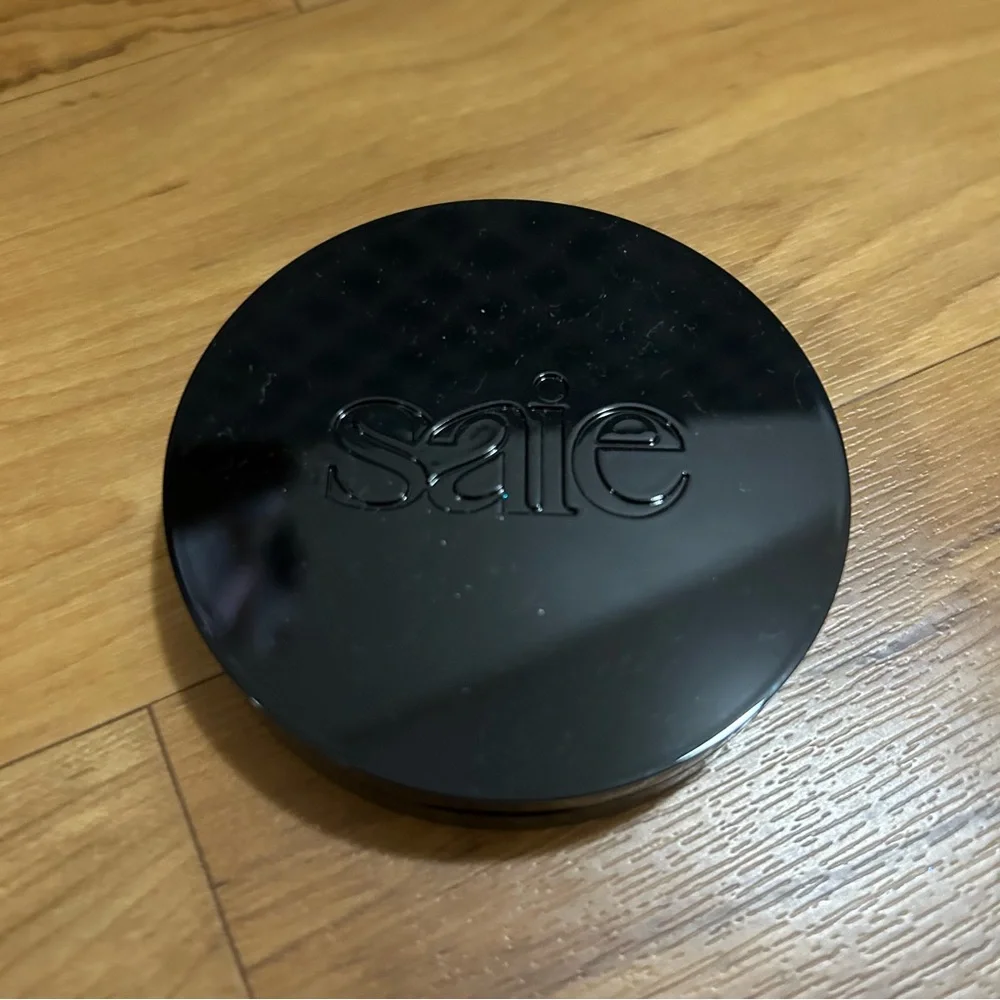 Saie Glow Sculpt Multi-Use Cream Highlighting Blush